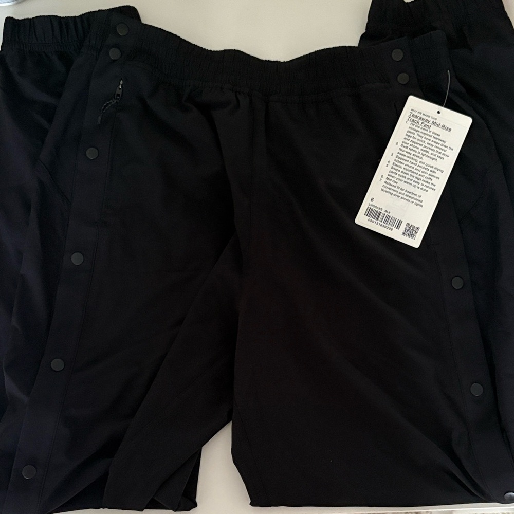 Lululemon tear away mid rise track pant